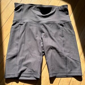 Xersion Gray High-Rise Bike Shorts with Side Pockets